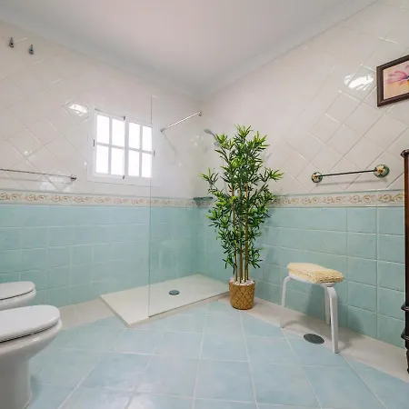 Cubo's Casa Moncayo Del Aguila