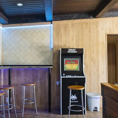Cubo's Casa Moncayo Del Aguila